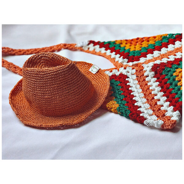 Retro Triangle Crochet Bag - Image 8
